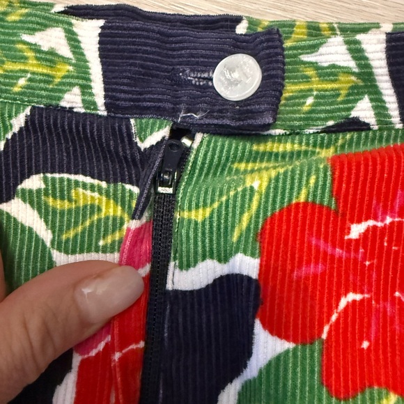 Vintage Lilly Pulitzer Floral Corduroy Mini Skirt Size 6—Red Rose Print - Picture 5 of 6